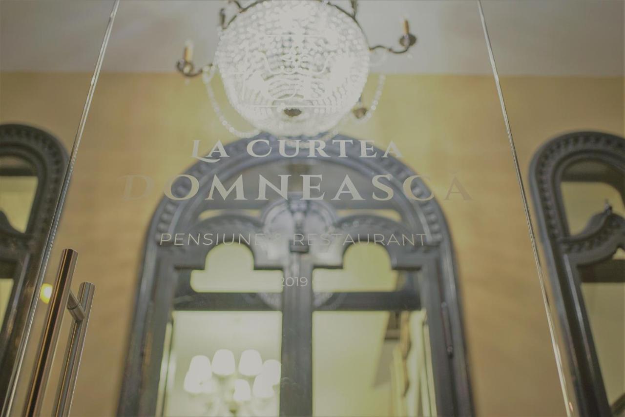La Curtea Domneasca Ξενοδοχείο Πιάτρα Νέαμτς Εξωτερικό φωτογραφία